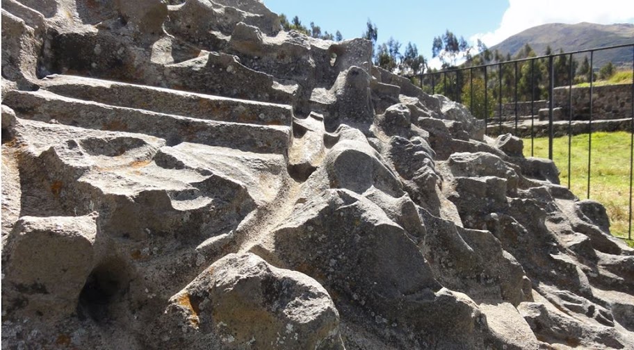 O misterioso monólito Sayhuite