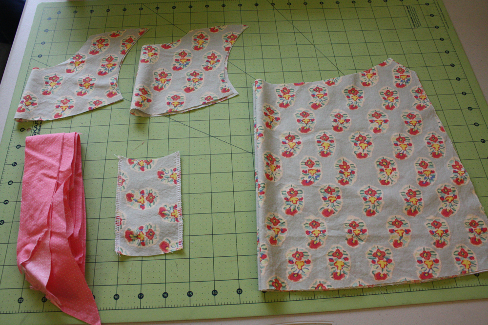 Leah tunic Part 1: making the pattern and cutting it out