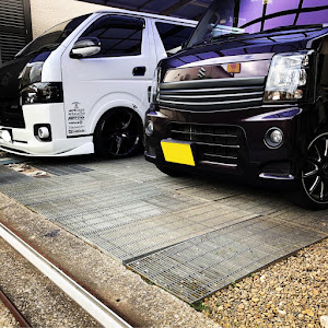 ハイエースバン