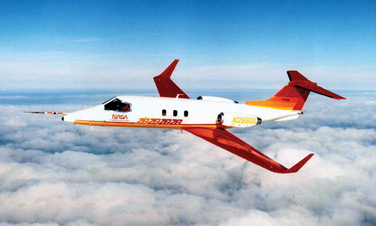 파일:external/upload.wikimedia.org/Learjet_28-29.jpg