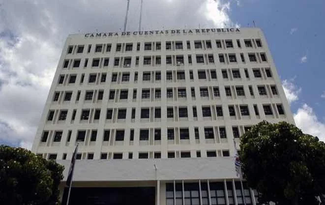 RD$55 millones en bonos supuestamente se auto-repartió el Pleno Cámara de Cuentas