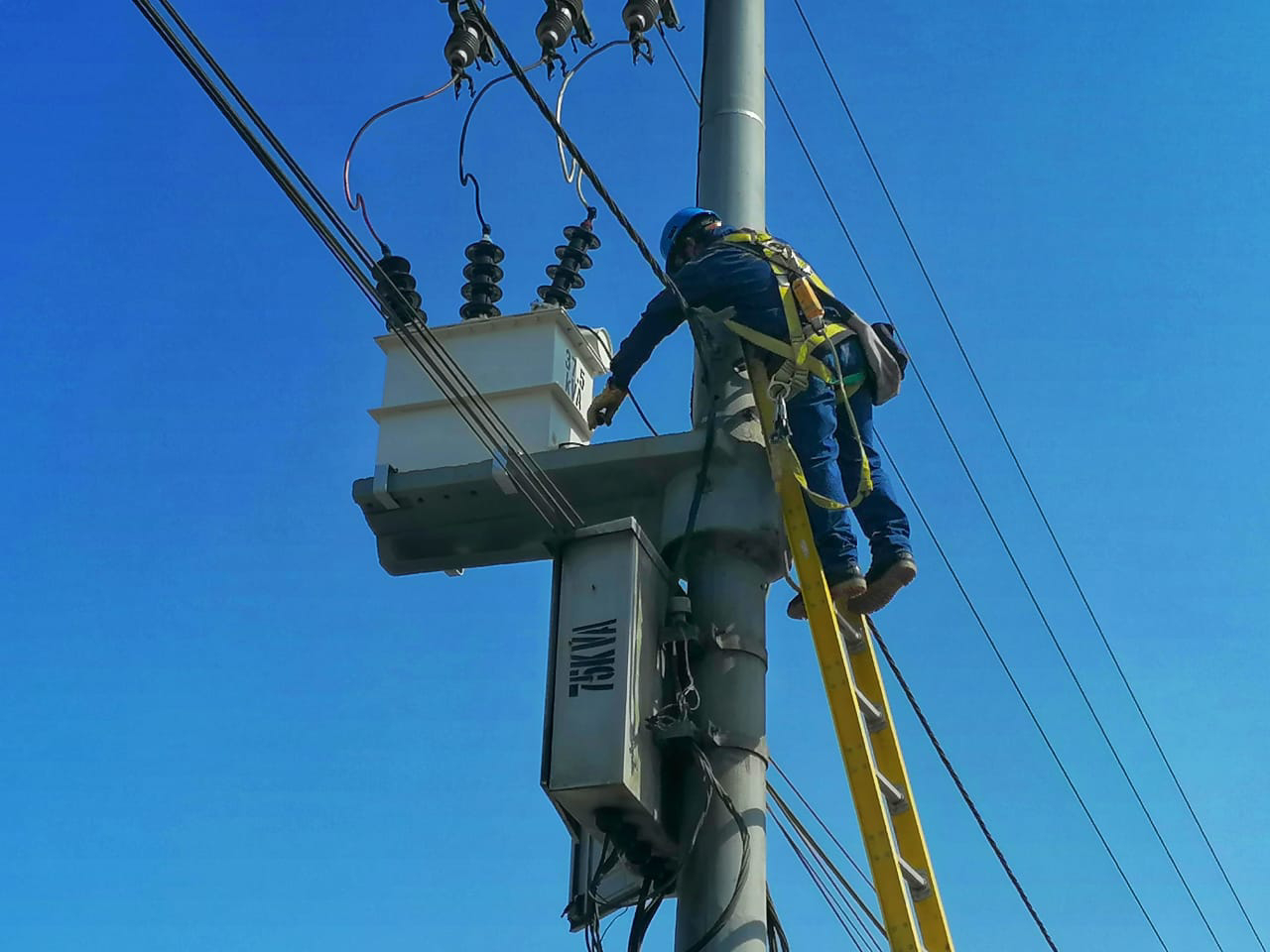 HIDRANDINA: CORTE DE LUZ EN ALGUNOS SECTORES DE TRUJILLO, EL PORVENIR, VÍCTOR LARCO Y MOCHE