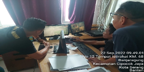 Anggota Piket Reskrim Dan Spkt Polsek Cipocok Jaya Polresta Serang Kota Cek Tidak Kejadian Perkara (TKP)