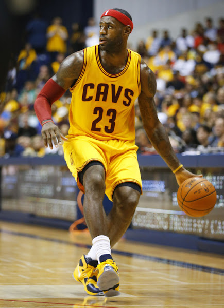 James Wears Media Day LeBron 13 PE in Preseason Debut