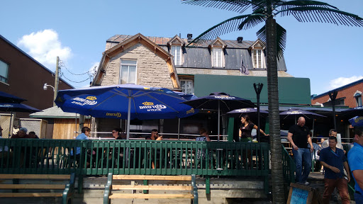 Annies Sur-Le-Lac