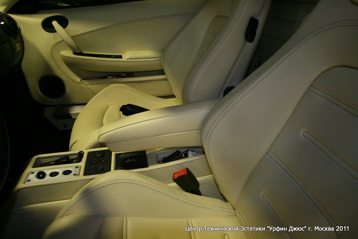 подлокотник на ferrari 430 ferrari 430 подлокотник