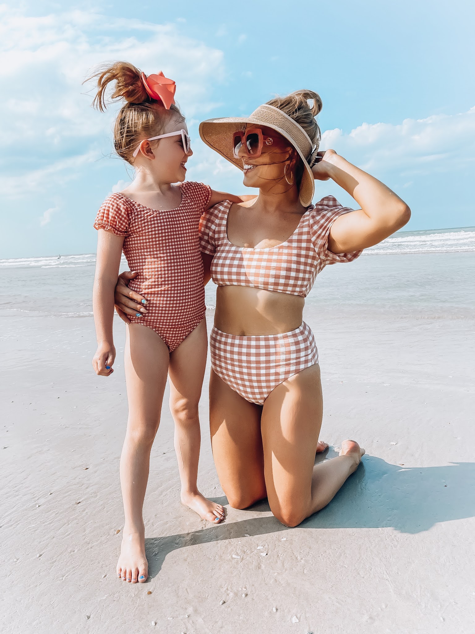 Gingham Beach Day + Summer Lunch & Snack Ideas - Something Delightful Blog #summerlunch #lunchforkids #snackideas #beachlunch #gingham #mommyandme