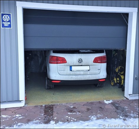 CrossTouran-2015-Garage