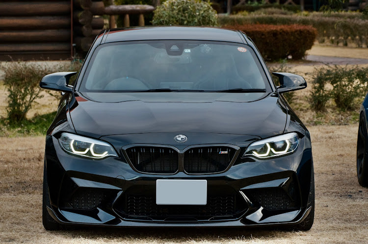 M2 クーペのBMW・ドライブ・出張とはに関するカスタム事例の投稿画像1枚目