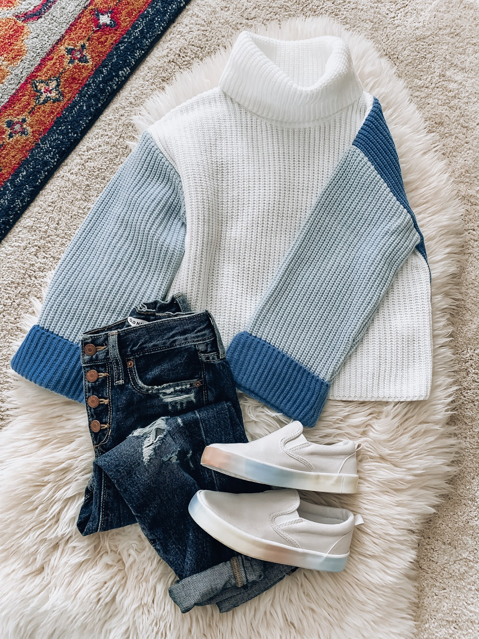 Recent Affordable Finds + Tips for shopping at Shein - Valentine Sweaters, Mommy and Me Pieces and more: Something Delightful Blog #Affordablefinds #Heartsweaters #affordablestyle #shein