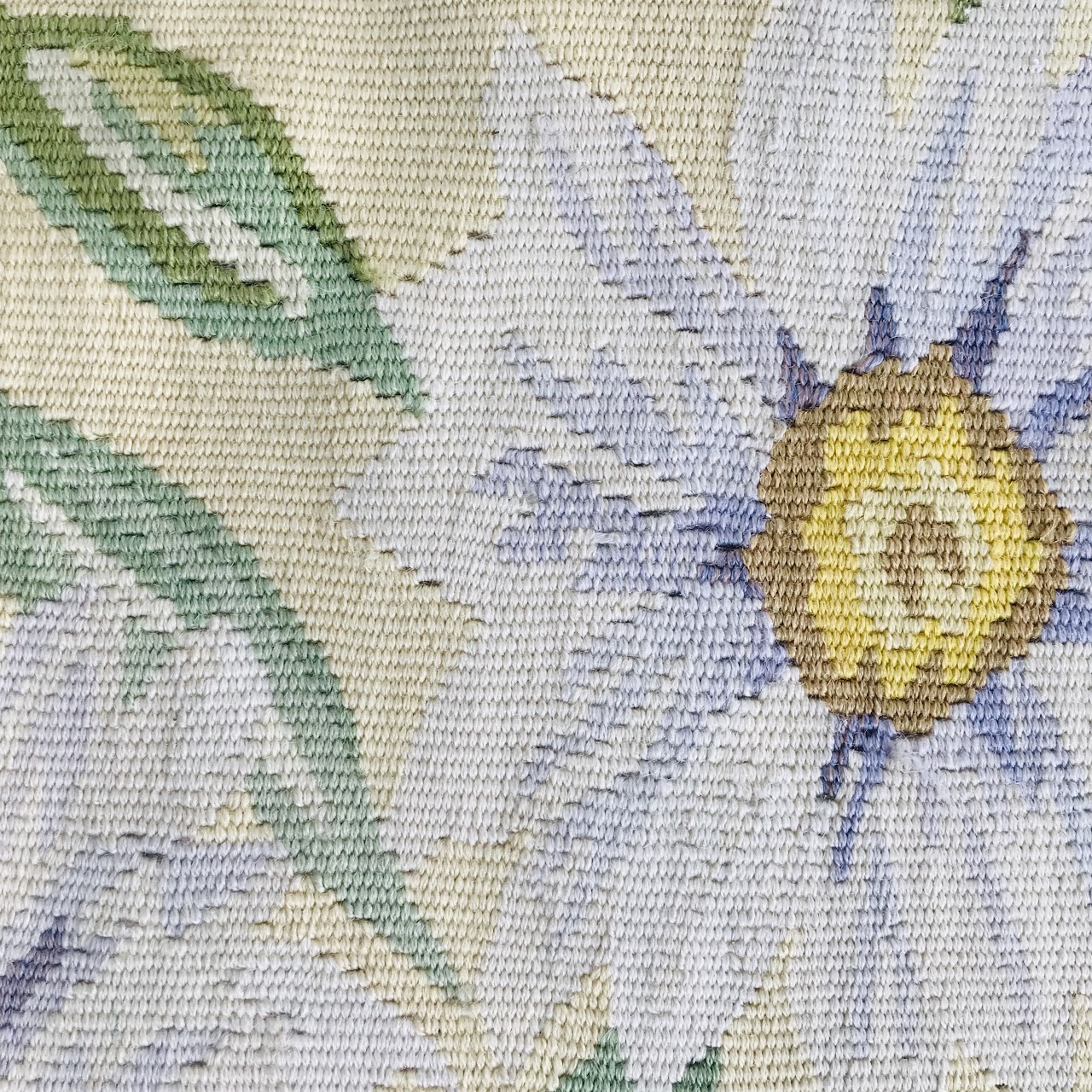 Wool Floral Flat-Weave Carpet