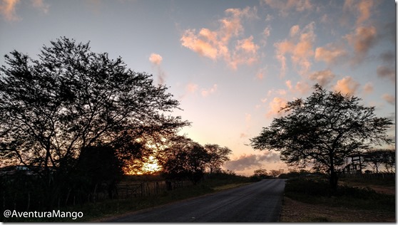 Amanhecer na estrada