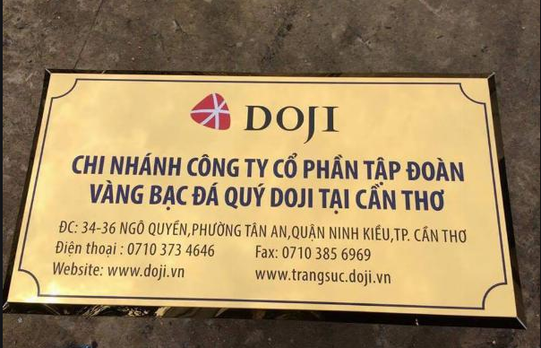 biển quảng cáo công ty doji