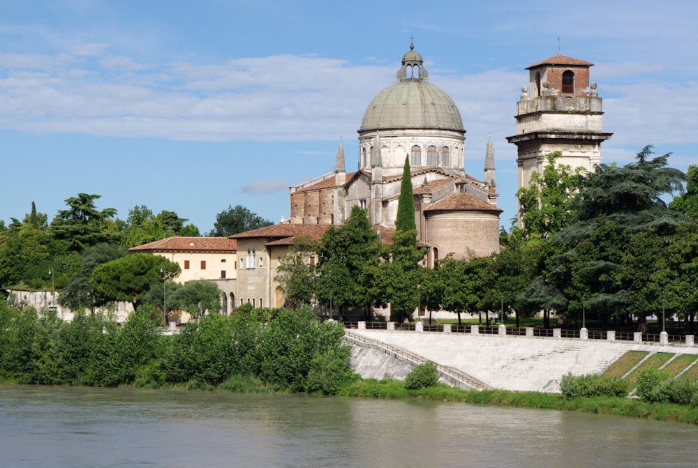 파일:20110720_San_Giorgio_in_Braida_Verona_3100.jpg