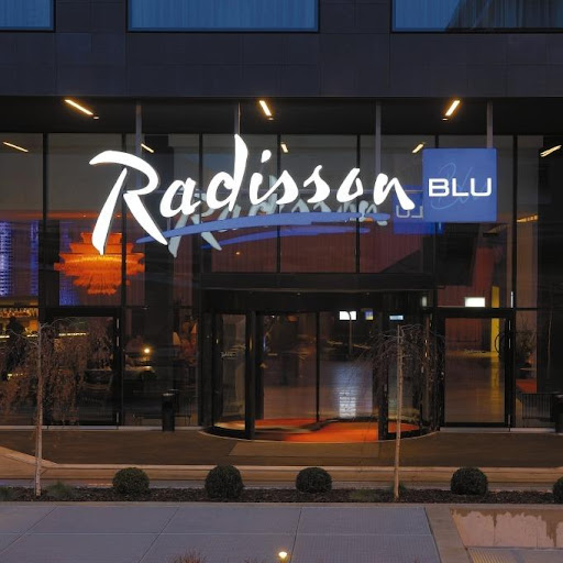 Radisson Blu, Flughafen Zürich logo