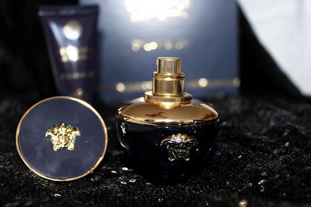 Versace Dylan Blue pour femme. Recenzie