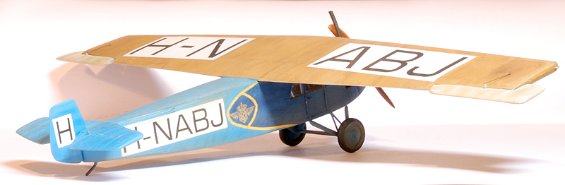 [Vacu] L'angleterre n'est plus une ile. Fokker, DH-4 et Spad s33... - Page 3 Fini8