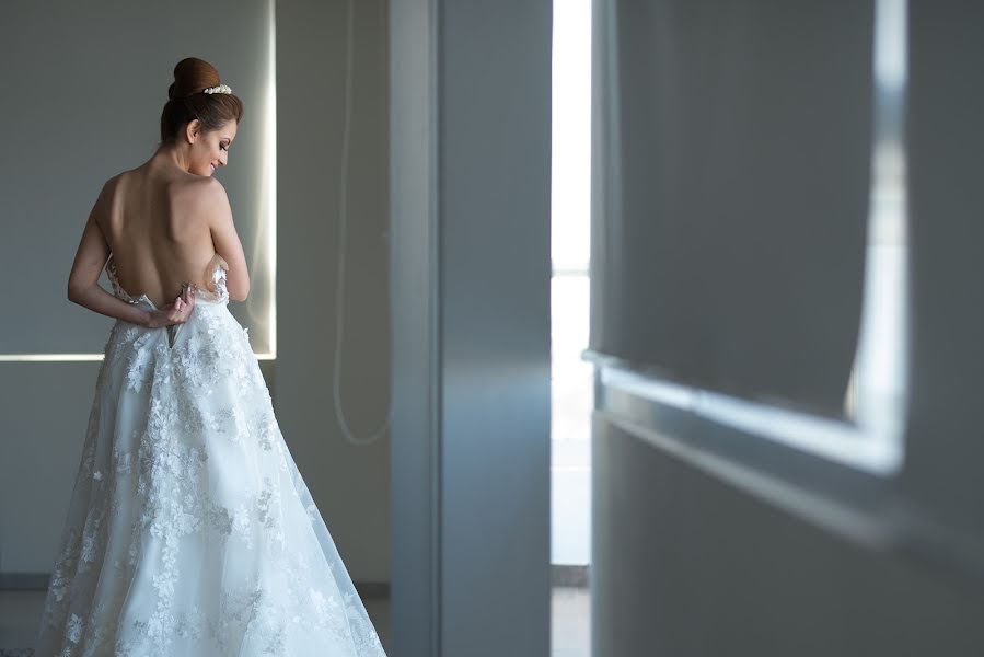 Nhiếp ảnh gia ảnh cưới Angel Velázquez (avweddings). Ảnh của 6 tháng 12 2017