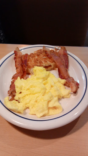 Restaurant «IHOP», reviews and photos, 21991 Three Notch Rd, Lexington Park, MD 20653, USA