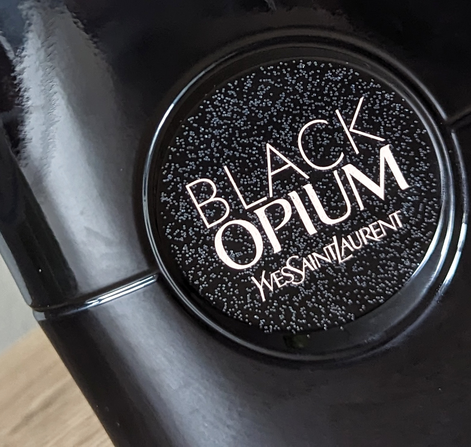 Lippy in London : YSL Black Opium Le Parfum