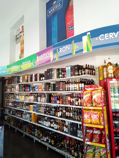 Consuvino, Av. Patria 138, Residencial La Soledad, 45525 San Pedro Tlaquepaque, Jal., México, Tienda de bebidas alcohólicas | JAL