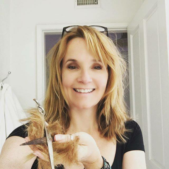 Lea Thompson Profile Pics Dp Images