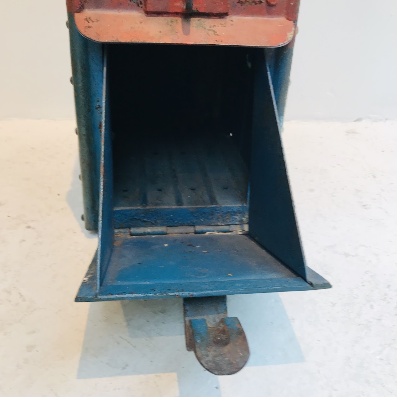 Antique Cast Iron US Post Office Mailbox