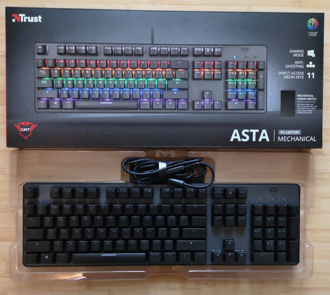 Unboxing del Trust GXT 865 Asta