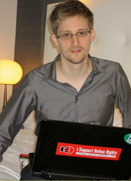 Trucos de Edward Snowden para esquivar la vigilancia en Internet