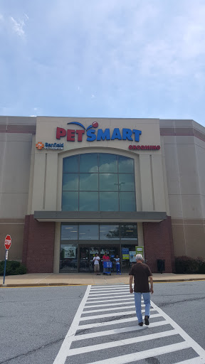 Pet Supply Store «PetSmart», reviews and photos, 3010 Brandywine Pkwy, Wilmington, DE 19803, USA