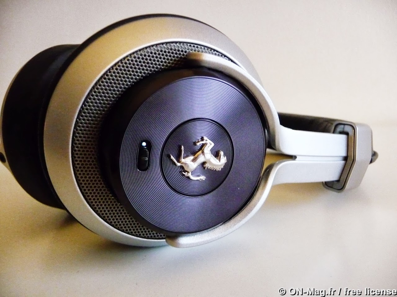 [test] Ferrari by Logic3 T350 : casque de la Cavallino Collection