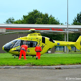 Traumaheli naast N366 bij Nieuwe Pekela - Foto's Dennie Gaasendam