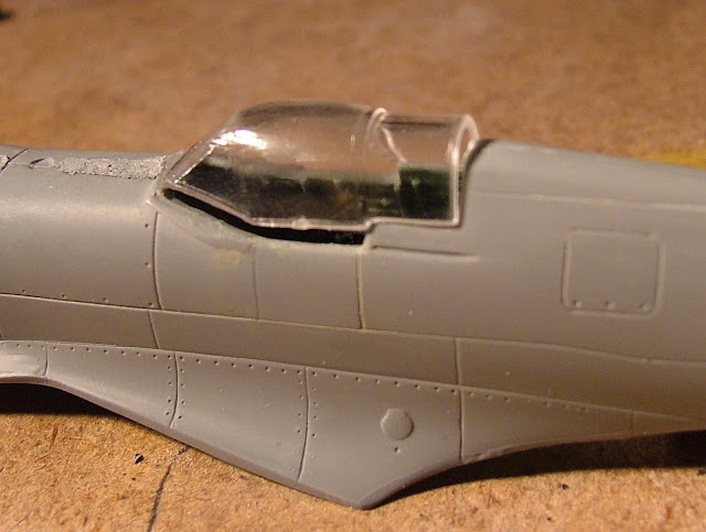 [AZmodel] Supermarine Spitfire Mk VII  - Page 2 DSCF6171