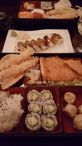 Restaurant «Mt Fuji Japanese Restaurant», reviews and photos, 1450 Clements Bridge Rd, Deptford Township, NJ 08096, USA