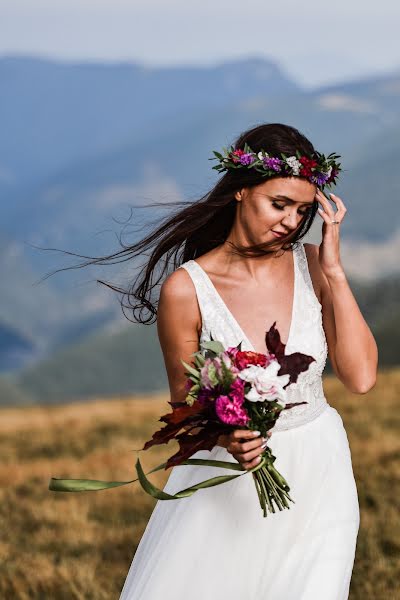 Wedding photographer Flaviu Almasan (flaviualmasan). Photo of 7 November 2019