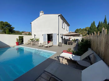 villa à Maussane-les-Alpilles (13)