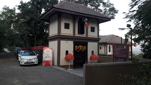 Dhepe Wada, Lonavala Rd, Girivan, Pune, Maharashtra 412108, India, Hotel, state MH