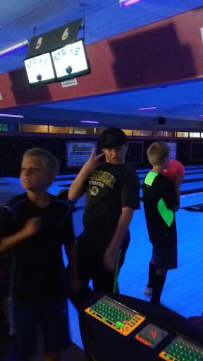 Bowling Alley «Lighthouse Lanes & Gifts», reviews and photos, 350 S Glenstone Ave, Springfield, MO 65802, USA