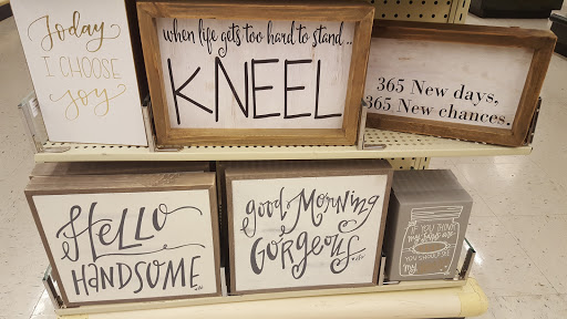 Craft Store «Hobby Lobby», reviews and photos, 6130 NW Barry Rd, Kansas City, MO 64154, USA