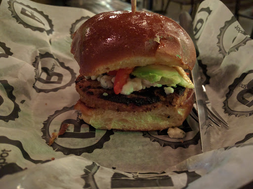 Hamburger Restaurant «B Spot», reviews and photos, 176 Adams Rd, Rochester Hills, MI 48309, USA
