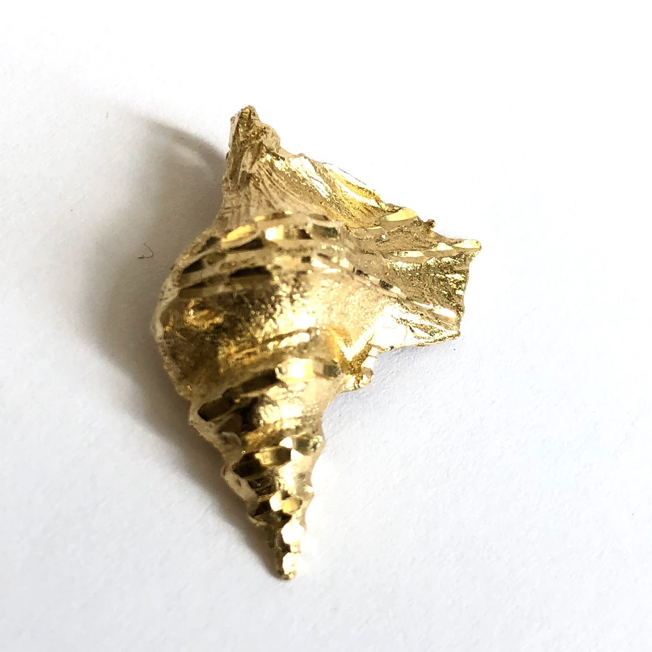 14K Gold Conch Pendant