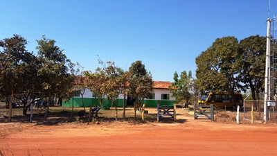 Equipe da Educação prepara escola do Cedral para o início às aulas.