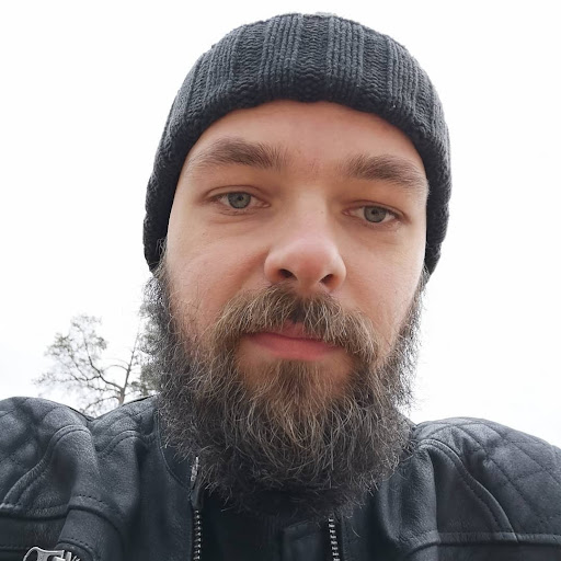 Александр Дементьев