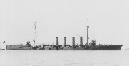 Japanese_cruiser_Hirado_1918