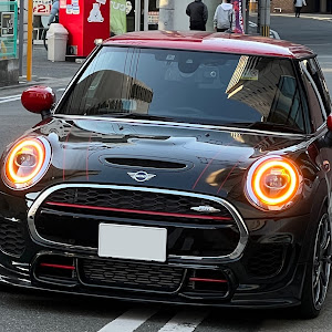 ミニ ハッチバック JCW