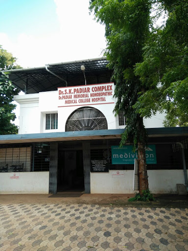 Dr Padiar Memorial Homeopathic Medical College, Chottanikkara Mulanthuruthy Rd, Chottanikkara, Thrippunithura, Kerala 682312, India, Alternative_Medicine_Practitioner, state KL