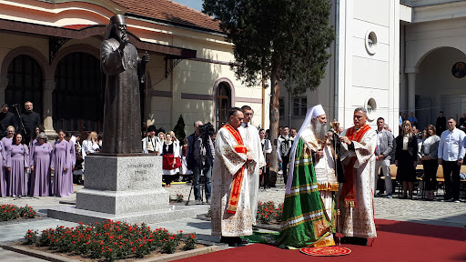 Spomenik patrijarhu Irineju otkriven u porti Sabornog hrama u Nišu