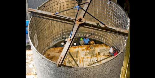 Nasa Engineers Crush Fuel Tank To Build Better Rockets