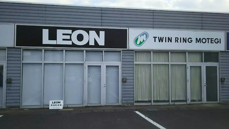 321さんが投稿したTeam4715・LEON・アニキ・Gacktみたい・今日はお疲れさまです😊に関するカスタム事例の投稿画像2枚目