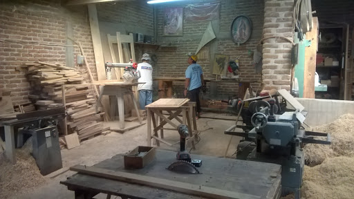 Arte En Madera Y TapalpaClik, sierra guadalupe 188-, Carretera a Tapalpa, Jal., México, Fabricante de mobiliario | JAL